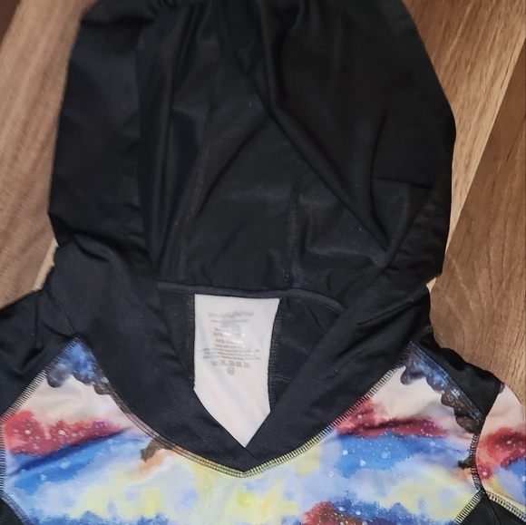 Covergirl Active Hoodie Celestial Print Size Medium NWOT - Picture 3 of 4
